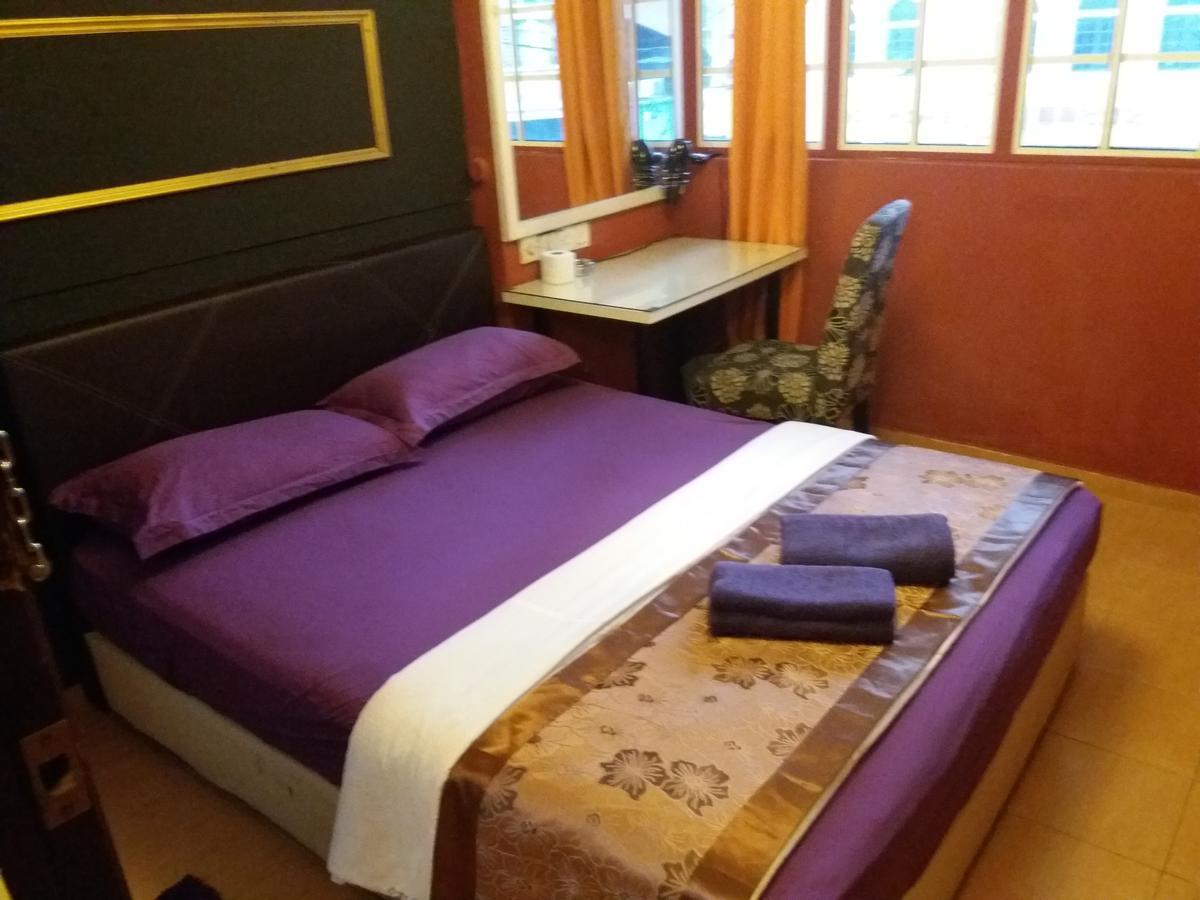 City Hotel 2*